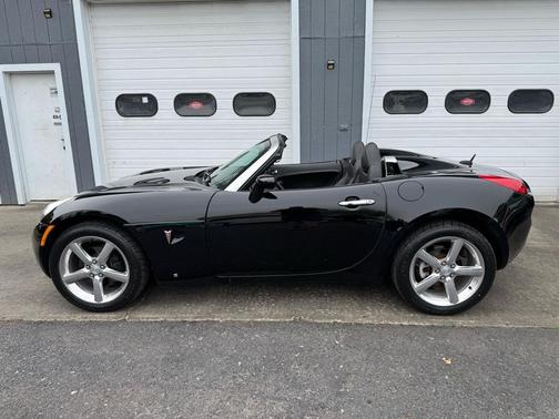 2008 Pontiac Solstice Base