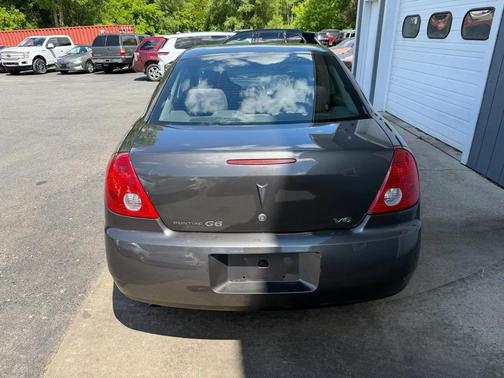 Granite Metallic 2005 Pontiac G6 Base
