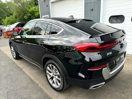 2022 BMW X6 xDrive40i
