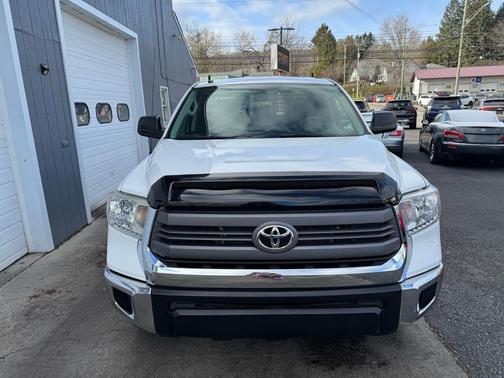 2014 Toyota Tundra SR5