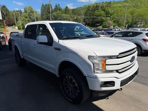 Oxford White 2018 Ford F-150 Lariat