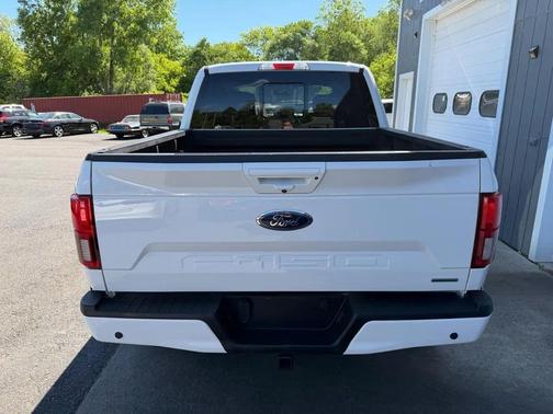 Oxford White 2018 Ford F-150 Lariat