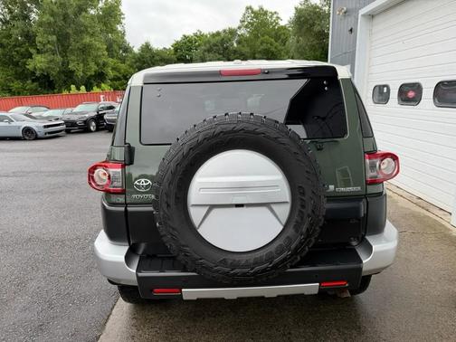 Army Green 2014 Toyota FJ Cruiser Base