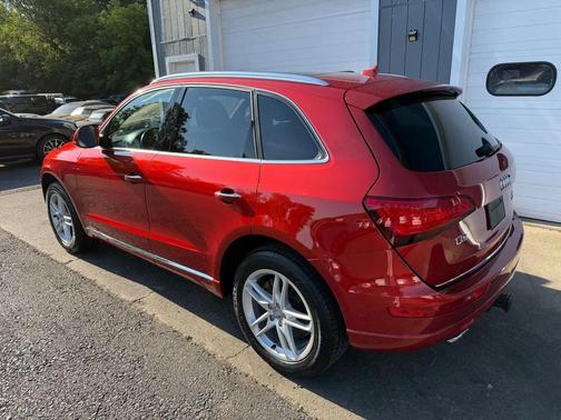 Volcano Red Metallic 2015 Audi Q5 3.0 TDI Premium Plus