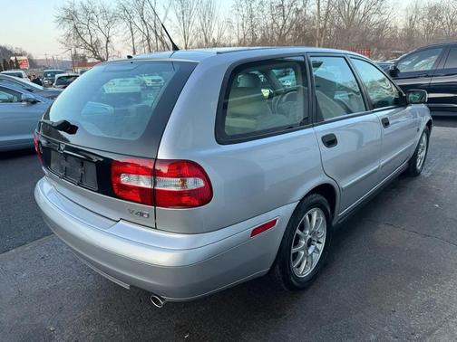 2004 Volvo V40 A