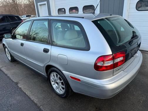 2004 Volvo V40 A