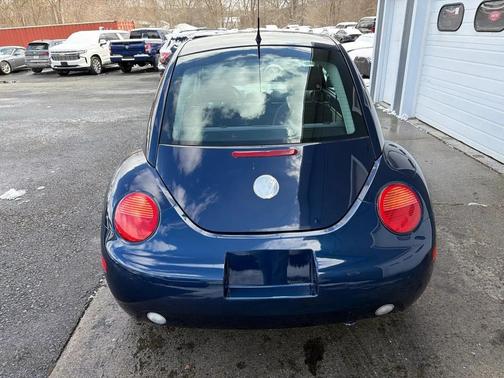 2004 Volkswagen New Beetle GL