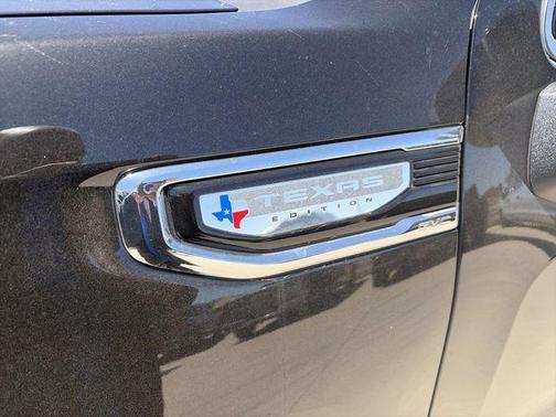 Onyx Black 2026 GMC Sierra 1500 SLT