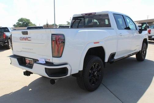 2025 GMC Sierra 2500 AT4