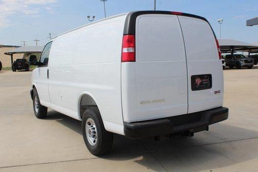 Summit White 2025 GMC Savana 3500 Work Van