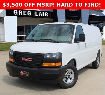 2025 GMC Savana 3500 Work Van