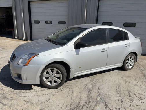 Brilliant Silver 2011 Nissan Sentra 2.0 SR