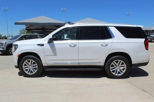 2022 GMC Yukon SLT