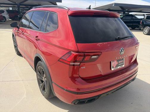 2024 Volkswagen Tiguan 2.0T SE R-Line Black