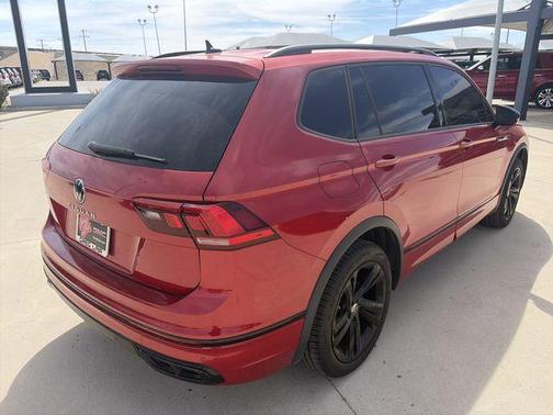 2024 Volkswagen Tiguan 2.0T SE R-Line Black