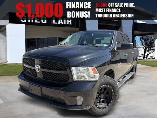 Brilliant Black Crystal Pearlcoat 2018 RAM 1500 Express