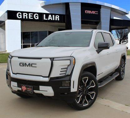 2025 GMC Sierra EV Denali