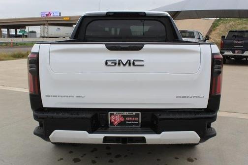 2025 GMC Sierra EV Denali