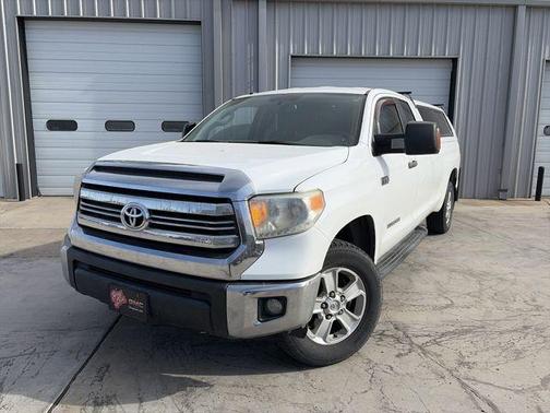 White 2016 Toyota Tundra SR