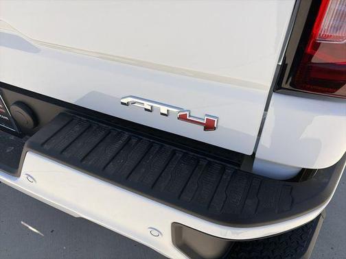 Summit White 2026 GMC Sierra 1500 AT4