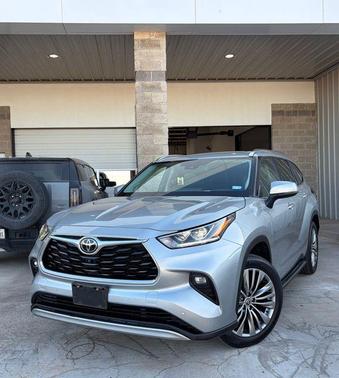 2021 Toyota Highlander Platinum