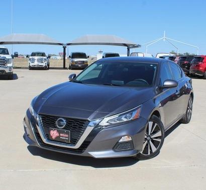 2022 Nissan Altima 2.5 SV