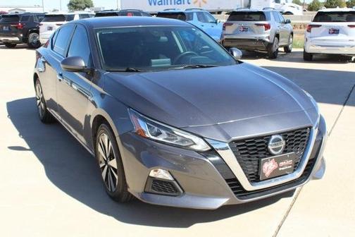 2022 Nissan Altima 2.5 SV