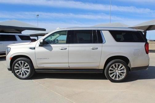 2023 GMC Yukon XL Denali