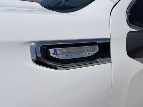 Summit White 2020 GMC Sierra 1500 SLT