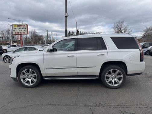 2017 Cadillac Escalade Luxury