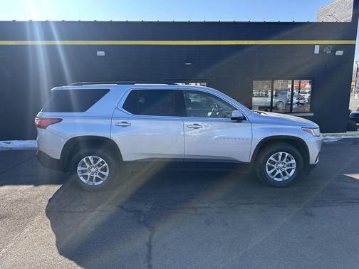 2019 Chevrolet Traverse LT Cloth