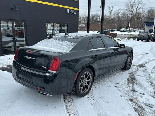 2015 Chrysler 300 S