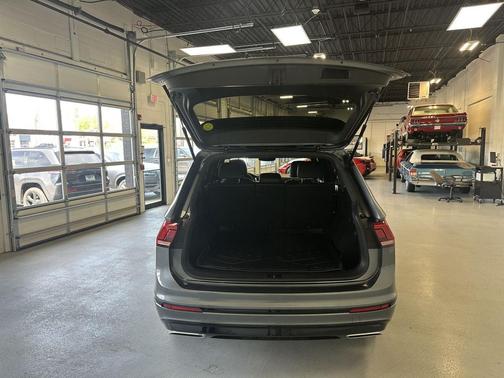 Platinum Gray Metallic 2021 Volkswagen Tiguan 2.0T SE 4MOTION