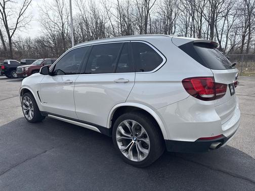 Mineral White Metallic 2016 BMW X5 xDrive35i