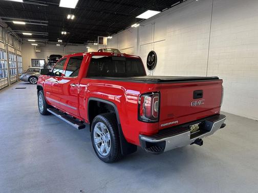 Cardinal Red 2018 GMC Sierra 1500 SLT