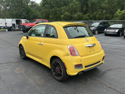 Giallo (Yellow) 2012 FIAT 500 Sport