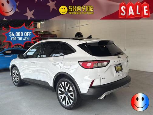 2020 Ford Escape SE