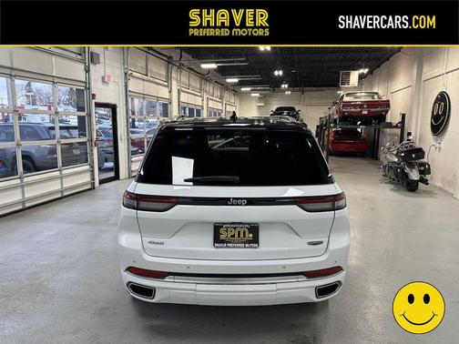 2023 Jeep Grand Cherokee Summit