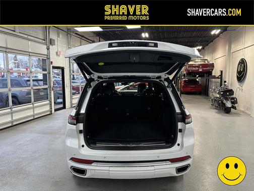 2023 Jeep Grand Cherokee Summit