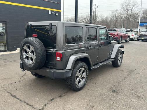 2016 Jeep Wrangler Unlimited Sahara