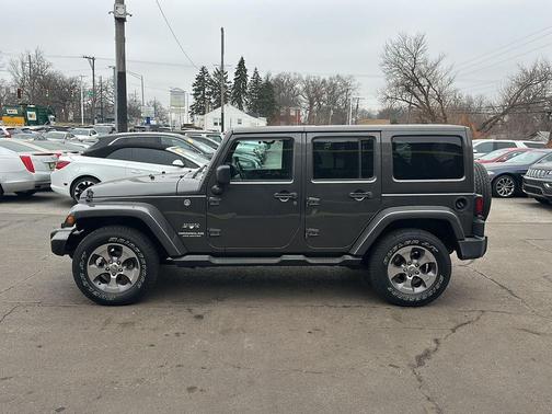 2016 Jeep Wrangler Unlimited Sahara