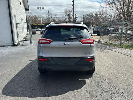 Billet Silver Metallic Clearcoat 2016 Jeep Cherokee Latitude