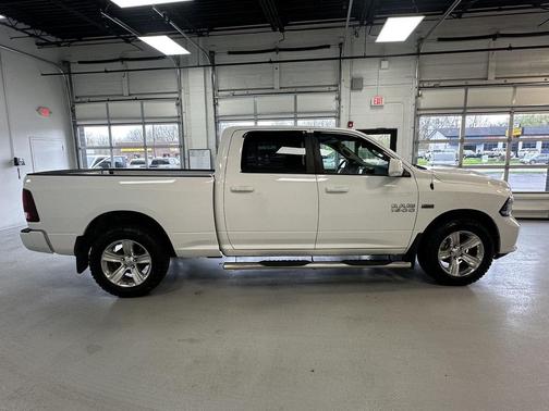 Bright White 2016 RAM 1500 Sport