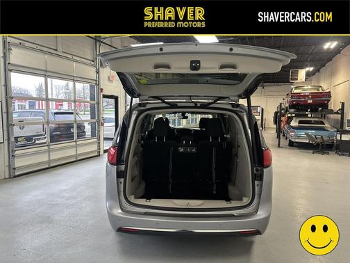 Billet Silver Metallic Clearcoat 2018 Chrysler Pacifica Touring Plus