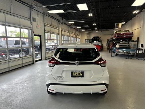Fresh Powder 2022 Nissan Kicks S
