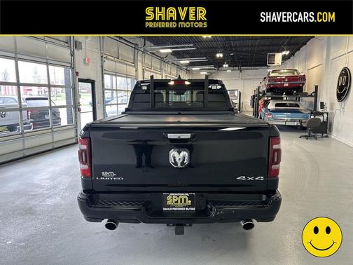 Diamond Black Crystal Pearlcoat 2019 RAM 1500 Limited