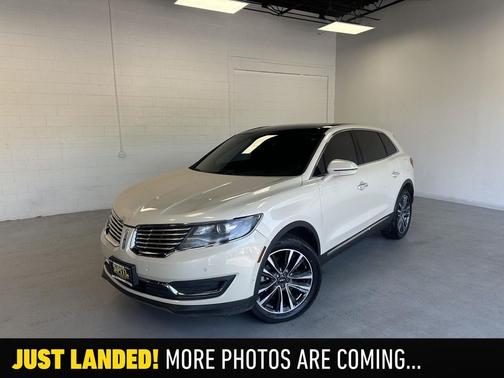 GOLD 2016 Lincoln MKX Reserve