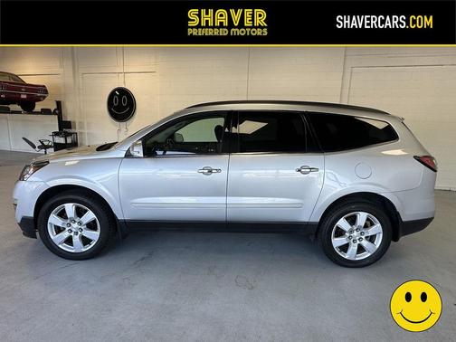 Silver Ice Metallic 2017 Chevrolet Traverse 1LT