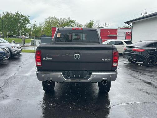 Granite Crystal Metallic Clearcoat 2016 RAM 1500 Big Horn