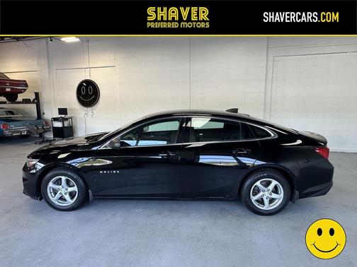 Mosaic Black Metallic 2017 Chevrolet Malibu 1LS